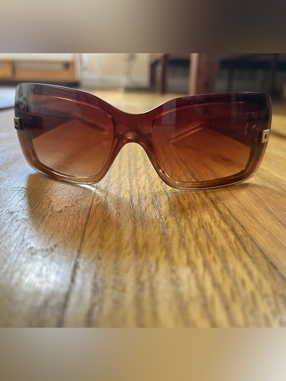 2000’s Women's frameless tan gradient sunglasses